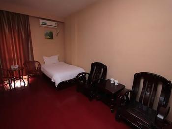 Jinzuan 100 Holiday Hotel Csüfu Kültér fotó